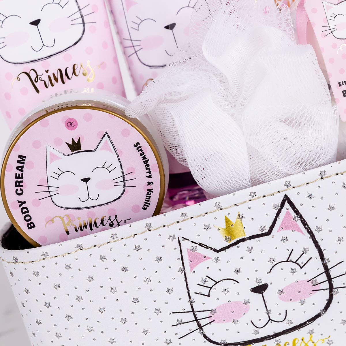 Accentra – Geschenkset Princess Kitty Für Mädchen & Frauen – 7-Teiliges Duschset Mit Schaumbad, Peeling, Duschgel, Bodylotion & Mehr – Pflegeset Mit Erdbeer & Vanille Duft in Süßer Geschenkbox