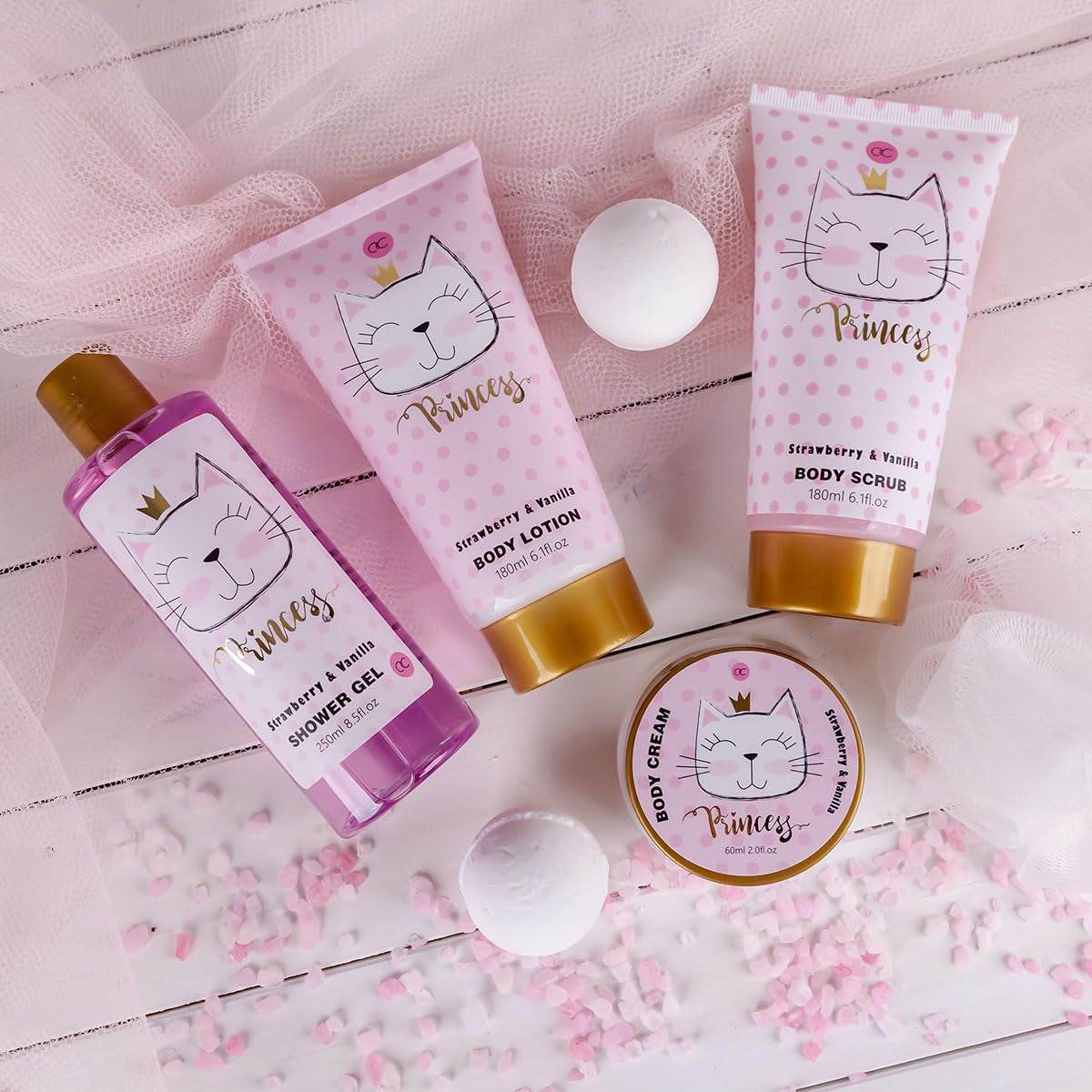 Accentra – Geschenkset Princess Kitty Für Mädchen & Frauen – 7-Teiliges Duschset Mit Schaumbad, Peeling, Duschgel, Bodylotion & Mehr – Pflegeset Mit Erdbeer & Vanille Duft in Süßer Geschenkbox